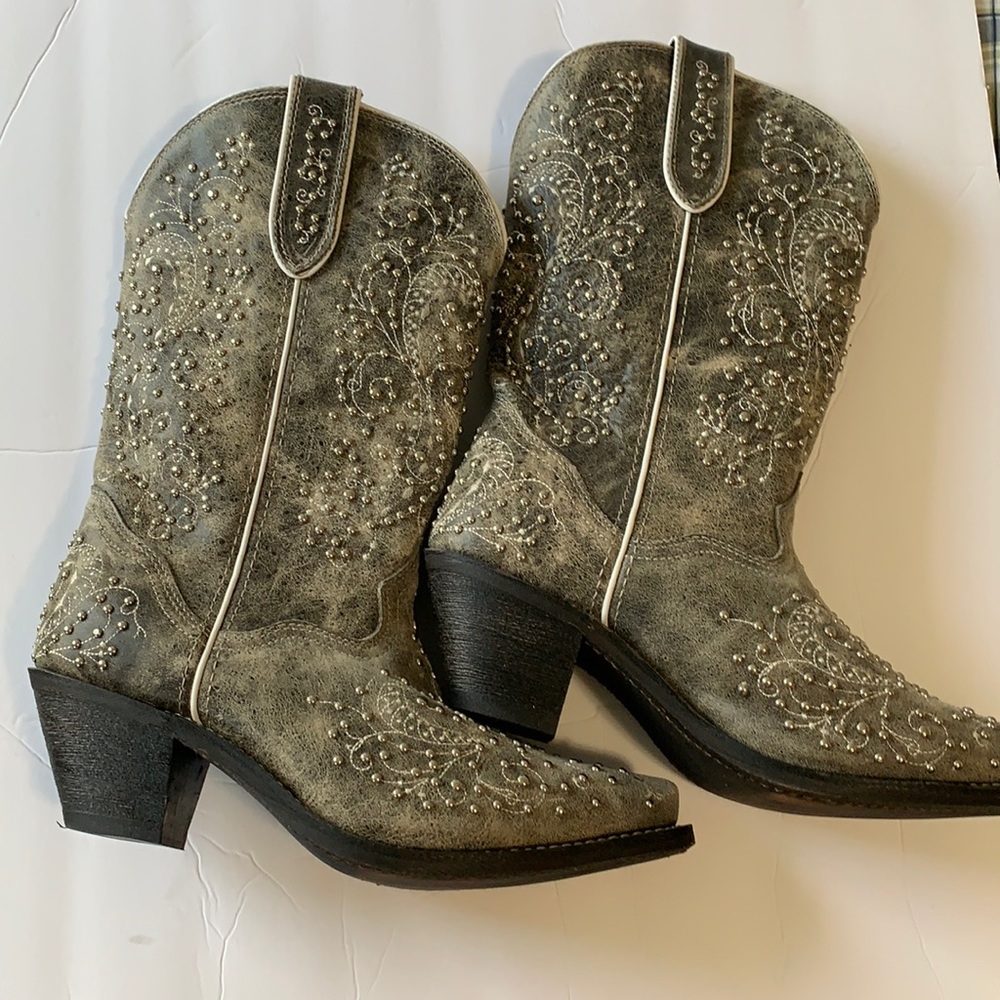 Silver leather cowboy boots from Nashville